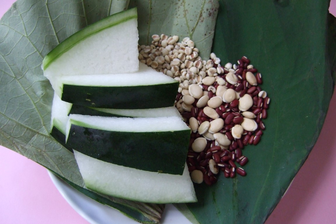 Fresh Lotus Leaf, Adzuki Bean, Job's Tears & Winter Melon Soup