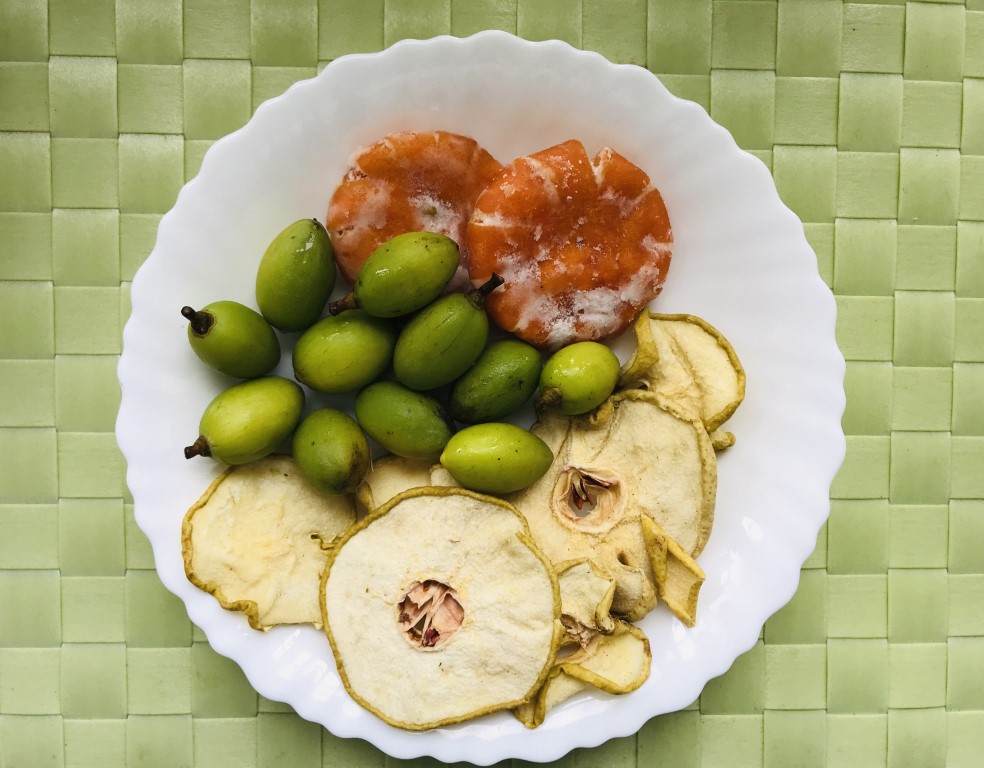 Green Olive, Mandarin Cake and Dried Pear Tea