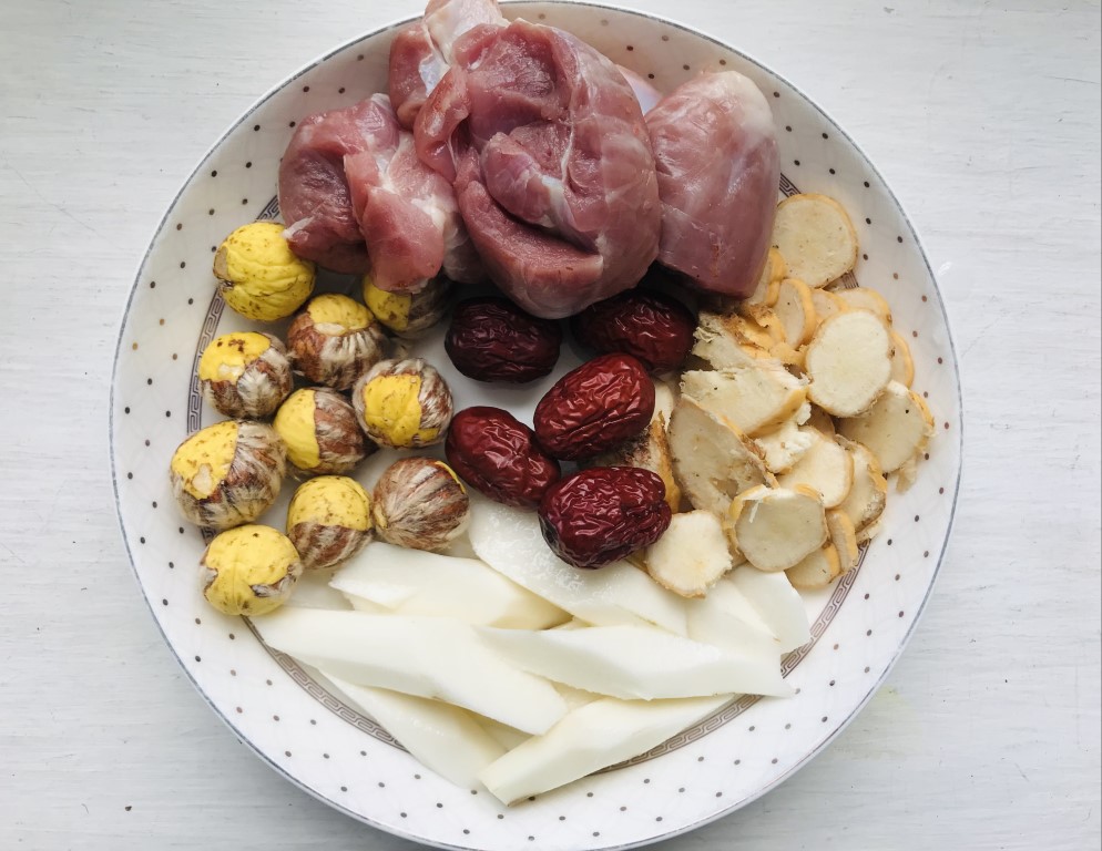 Millettia Root (Niu Da Li), Fresh Yam and Chestnut Pork Shank Soup