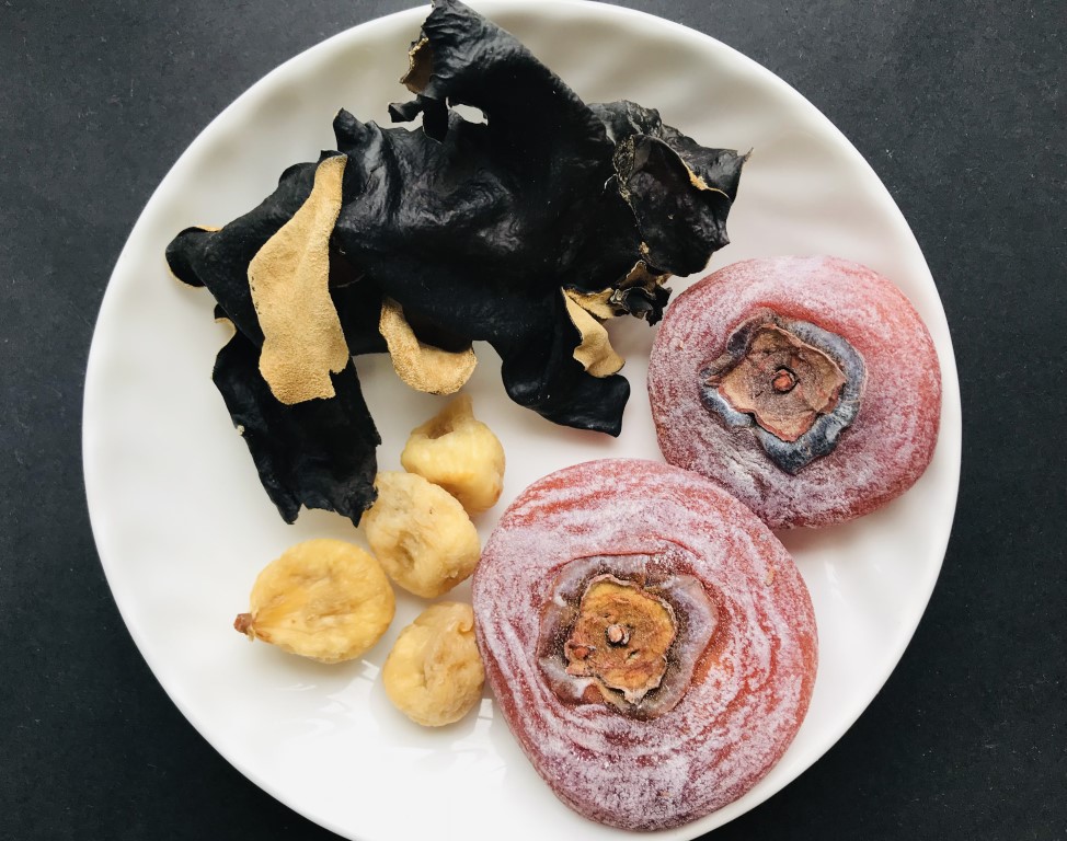 Dried Persimmon, Wood Ear Mushroom and Fig Soup