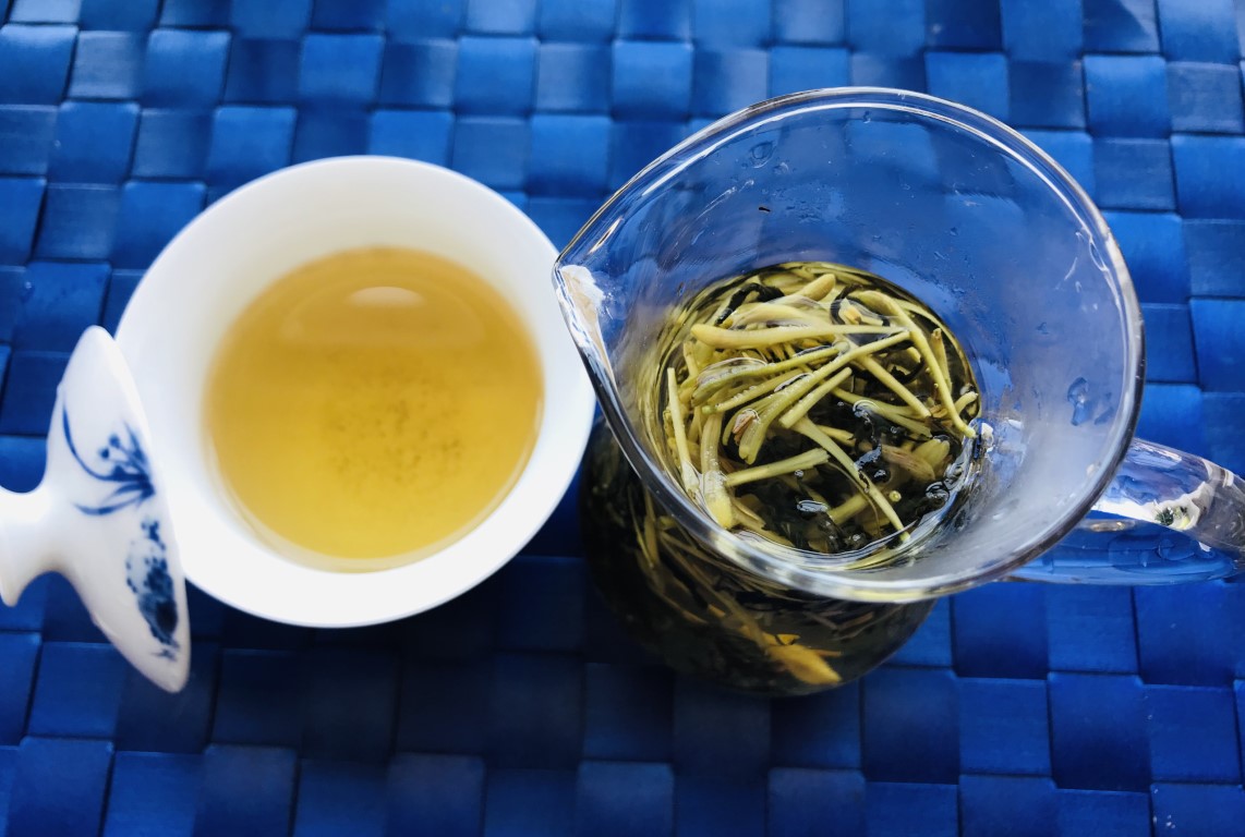 Dandelion and Honeysuckle Flower Tea