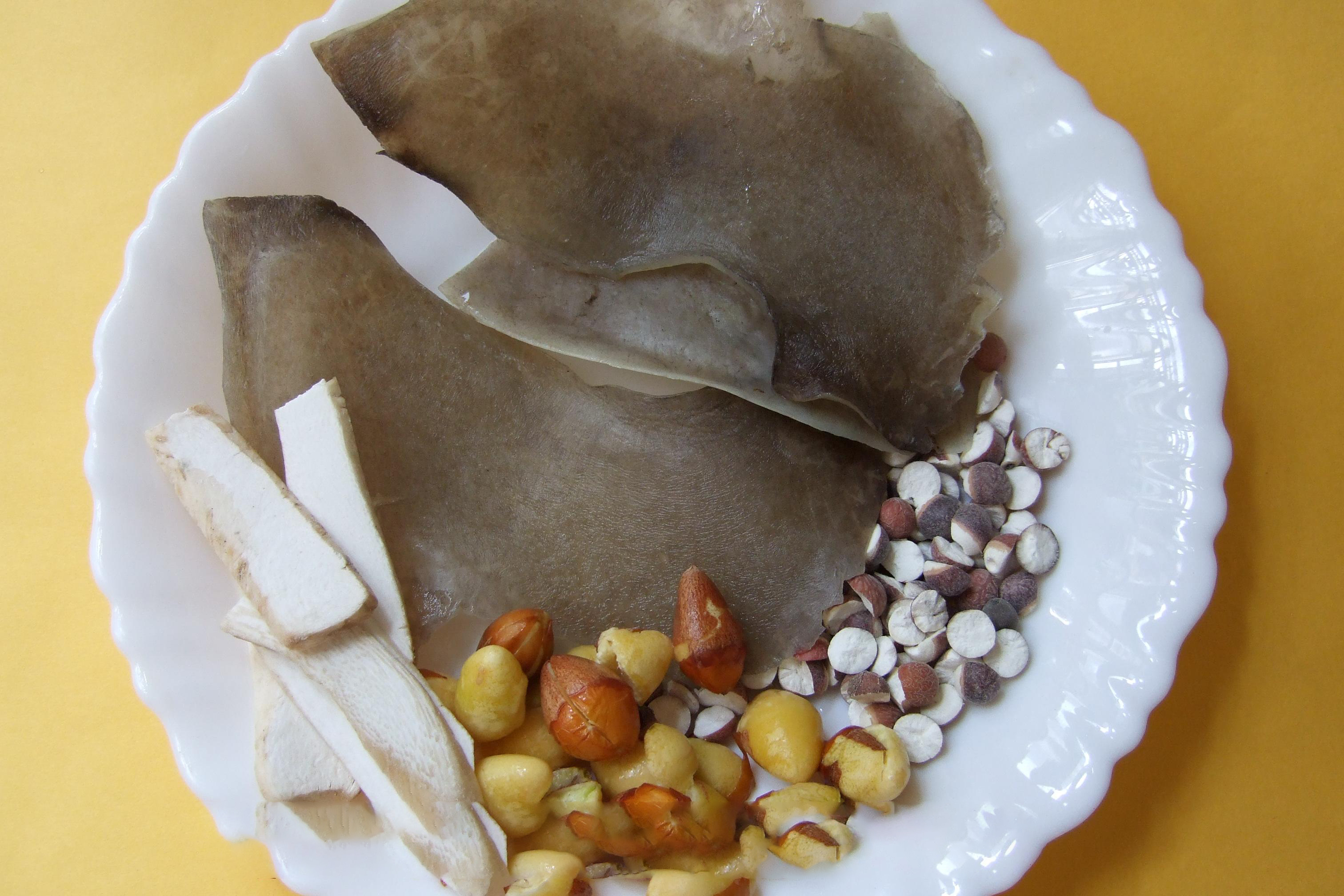 Chinese Yam, Euryale & Dried Turtle Skirt Soup