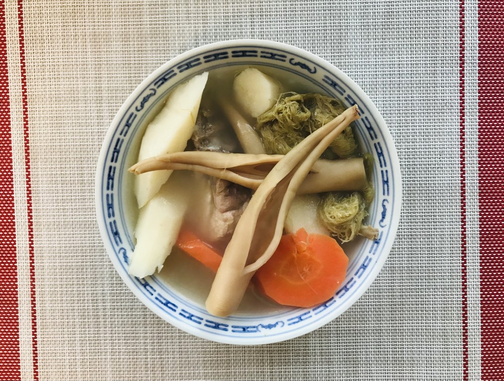 Fresh Chinese Yam, Corn Silk, Carrot and Dried Geoduck Clam Soup