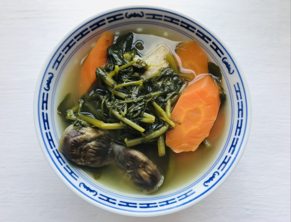 Watercress, Carrot, Dried Duck Kidney, and Pork Rib Soup
