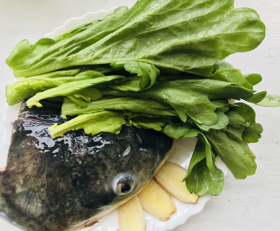 Crown Daisy Greens and Big Fish Head Soup