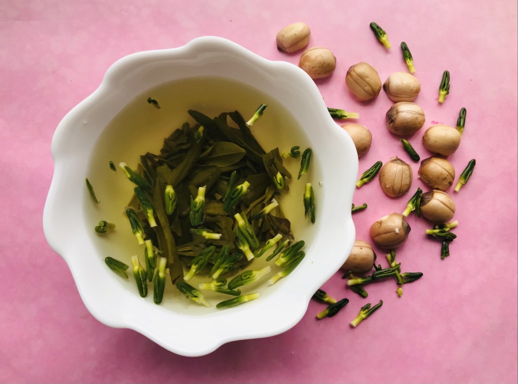 Lotus Plumule & Green Tea (Lian Zi Qing Xin Cha)