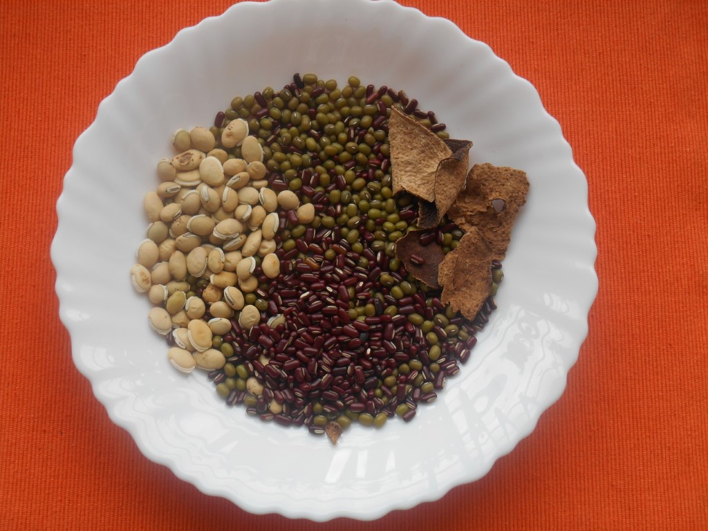 Adzuki Bean, Mung Bean, Hyacinth Bean & Aged Tangerine Peel Drink